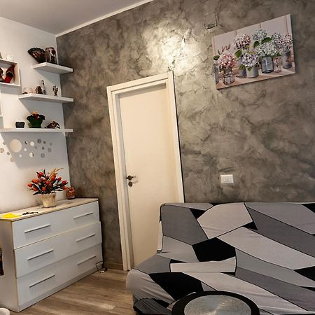 Ferienwohnung Mirahouse Lido di Ostia Exterior foto
