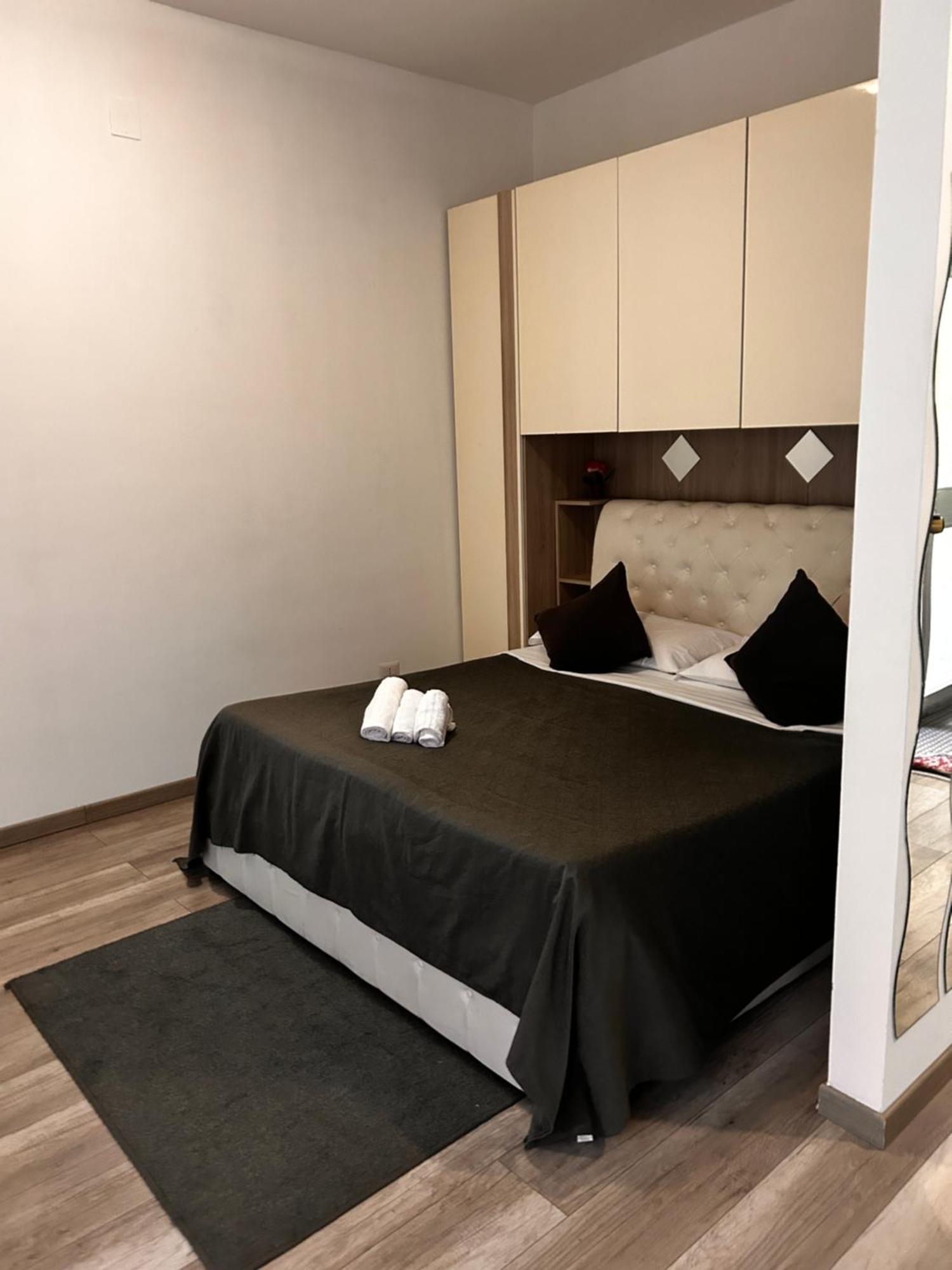 Ferienwohnung Mirahouse Lido di Ostia Exterior foto